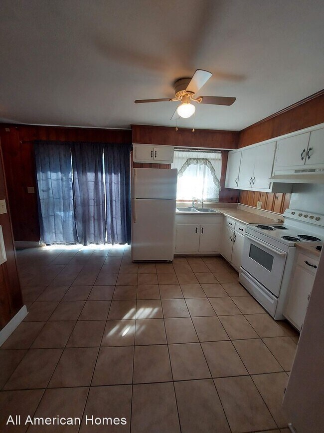 Foto del edificio - 3 br, 1.5 bath House - 6417 MORGANTON ROAD
