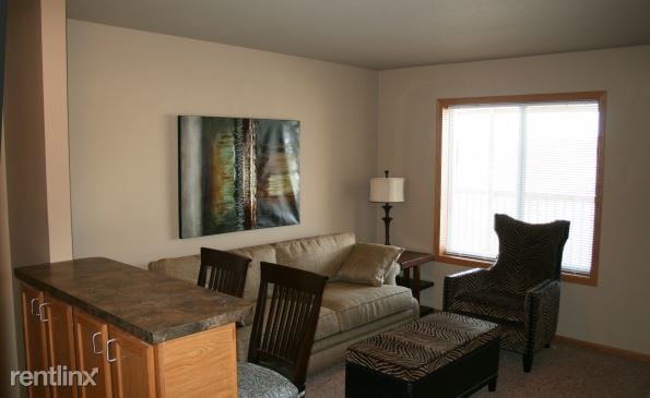Building Photo - 1 br, 1 bath Apartment - 795 Bentley Dr