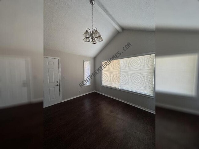 Building Photo - 3029 SW 64th St