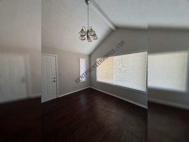 Foto del edificio - 3029 SW 64th St