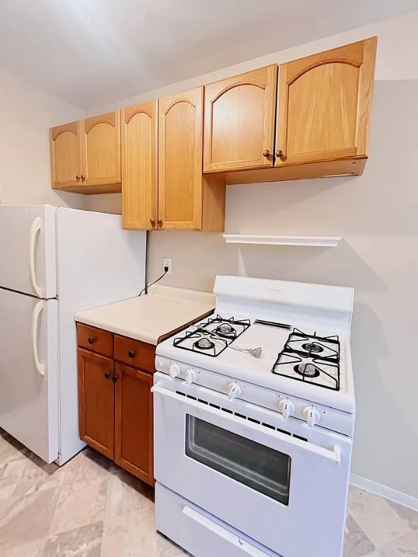 Building Photo - 515 5th St SE