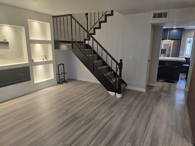 Foto del edificio - Beautiful Townhome for Rent