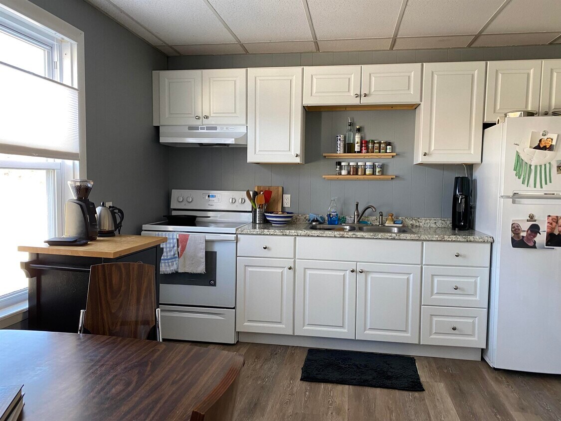 14 School St Unit 3, Johnson, VT 05656 Apartments in Johnson, VT