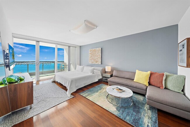 Foto del edificio - 1331 Brickell Bay Dr