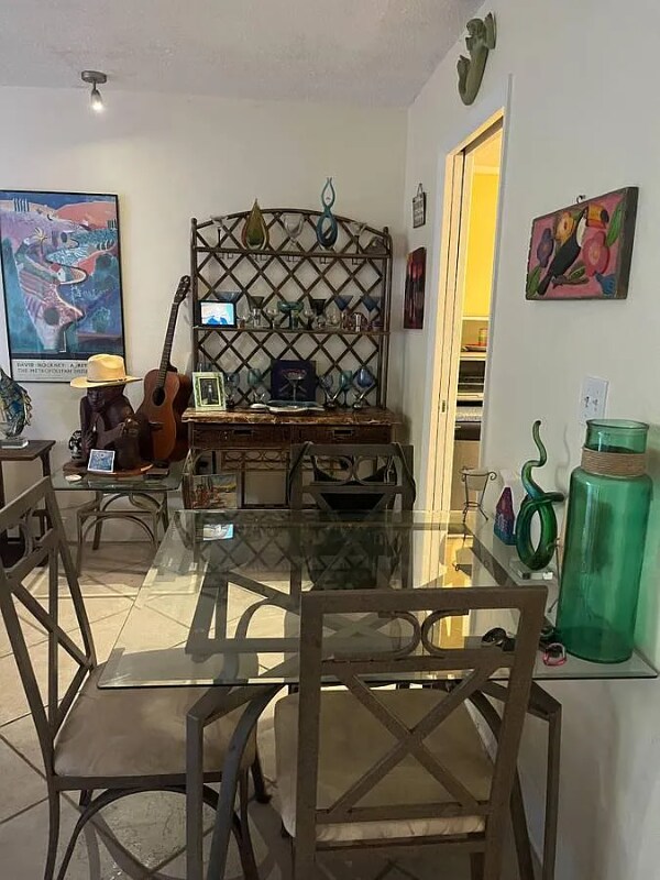 Foto del edificio - 1625 58th Terrace S