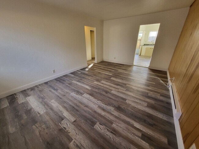 Foto del edificio - 228-236 E Adams St