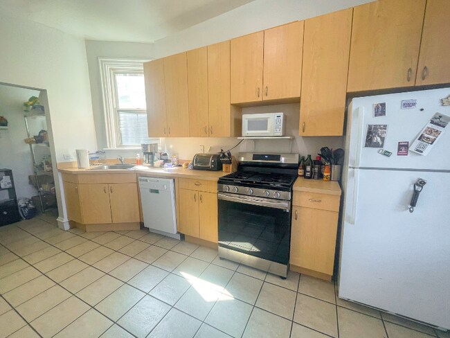 Foto del edificio - 1433 N Wicker Park Ave