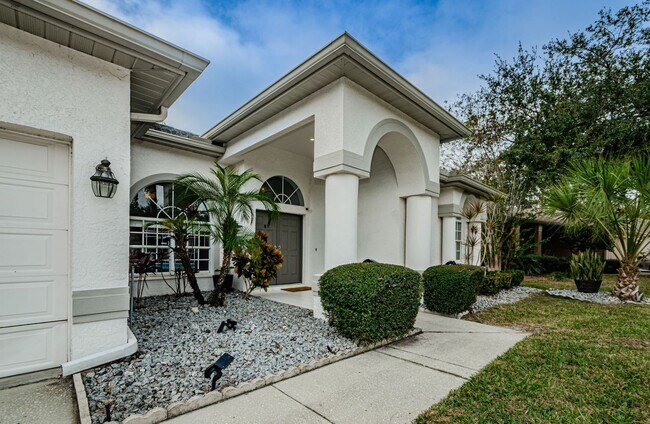 Building Photo - Pool Home in Trinity!