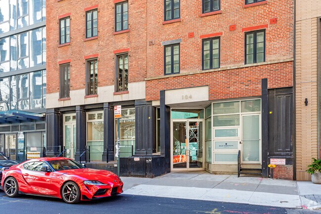 Foto del edificio - 104 Charlton St