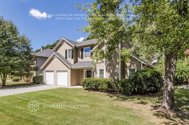 Building Photo - 10960 Pinehigh Dr