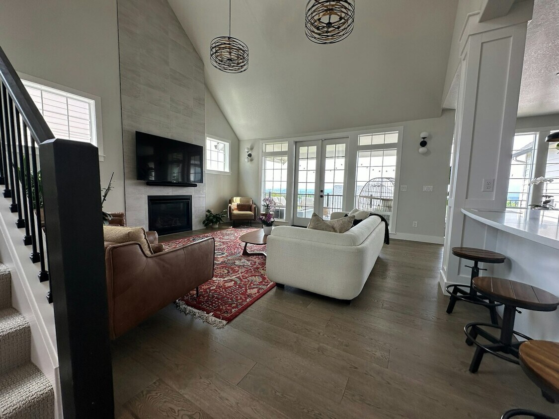 Foto principal - 1641 NW Juneau Ct