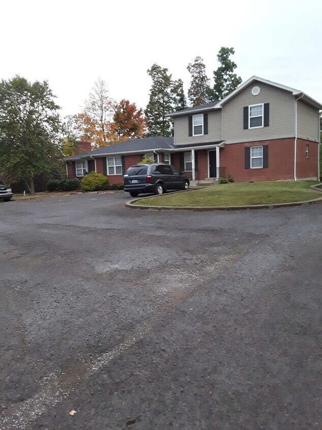 Primary Photo - 1115 Regency Way