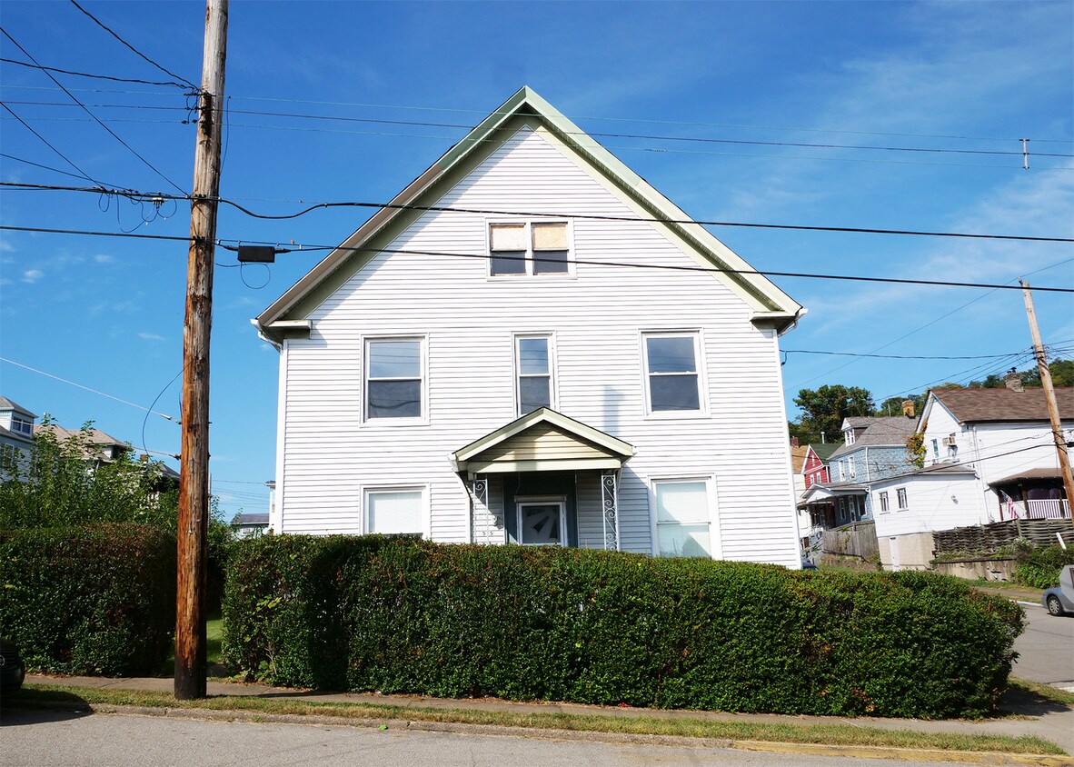 Primary Photo - 515 8th St. Glassport PA 15045