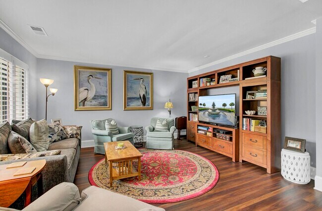 Large, Open Living Room - 1133 Silent Harbor Ct