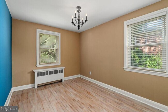 Foto del edificio - 5708 Rockspring Rd