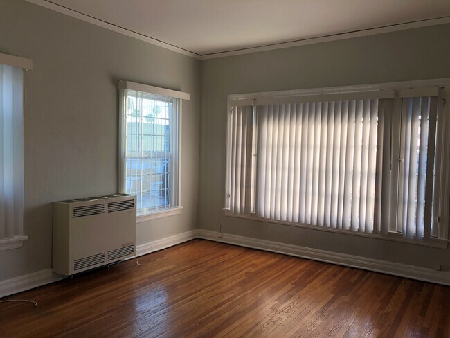 Foto del edificio - 1157 N Maryland Ave