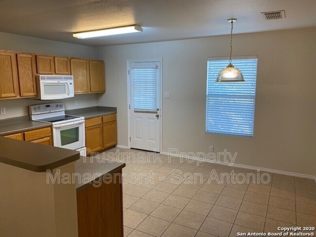 Foto del edificio - 125 Bay Willow