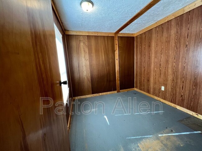 Foto del edificio - 61 Haywood Rd