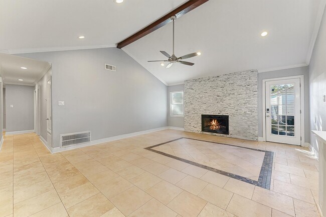 Foto del edificio - 10719 Del Monte Dr