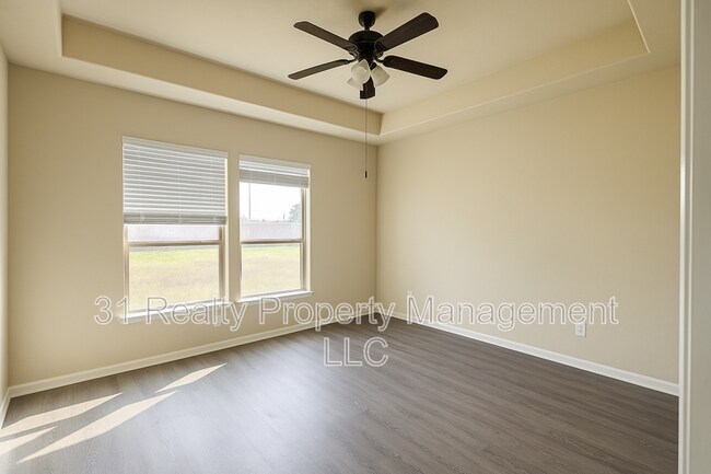 Foto del edificio - 18802 Providence Valley Trail