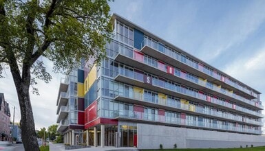 Building Photo - Southport Apartments