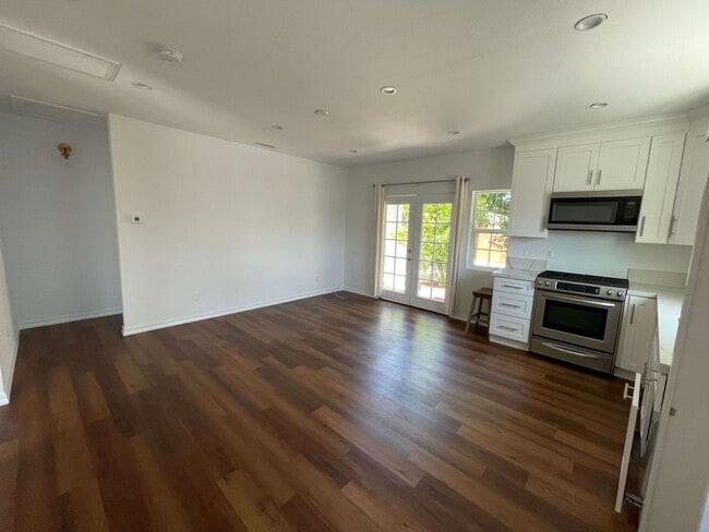 Building Photo - 1811 Blueberry Way