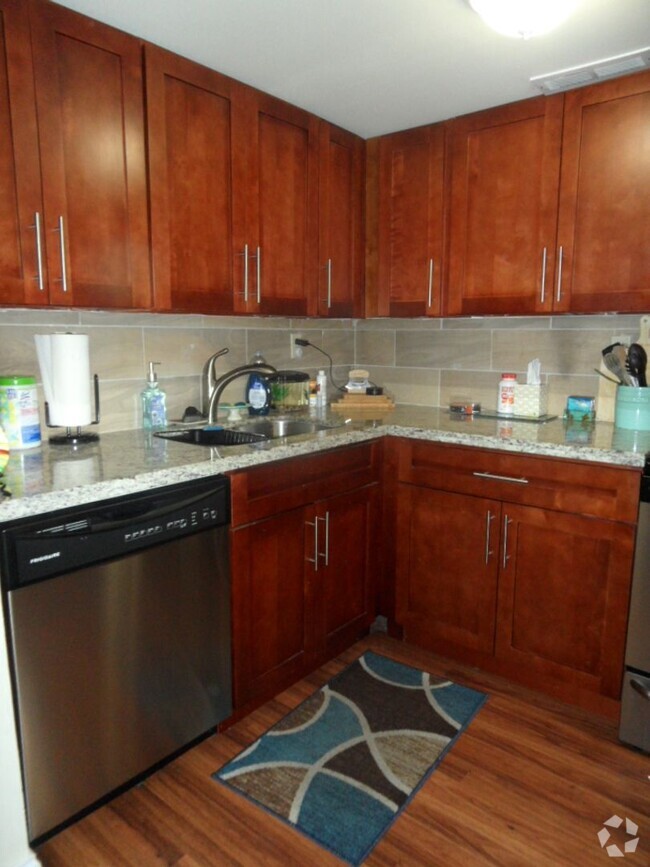 Building Photo - 2759 SW 45th St