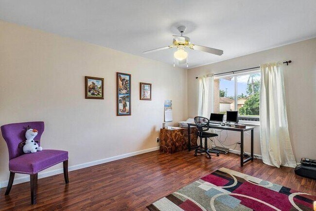 Building Photo - 9155 Pine Springs Dr