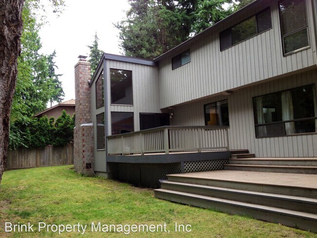 Foto del edificio - 4 br, 2.5 bath House - 14115 NE 2ND STREET
