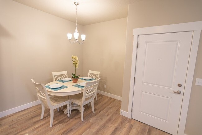 Foto del edificio - Beautiful New Condo in Springville