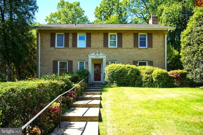 Photo - 5908 Walhonding Rd House