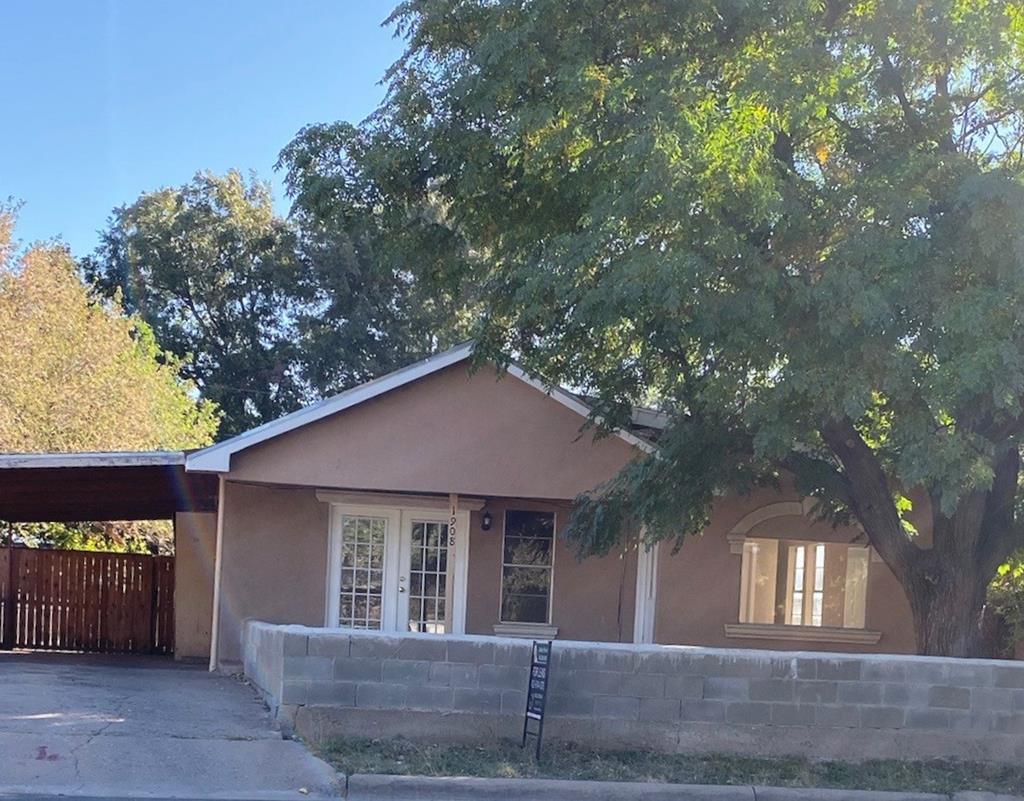 Foto principal - 1908 N Tom Green Ave