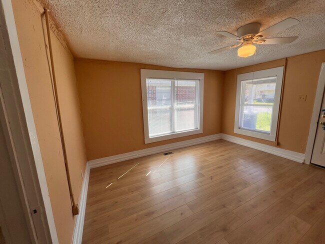 Foto del edificio - 711 36th Ave
