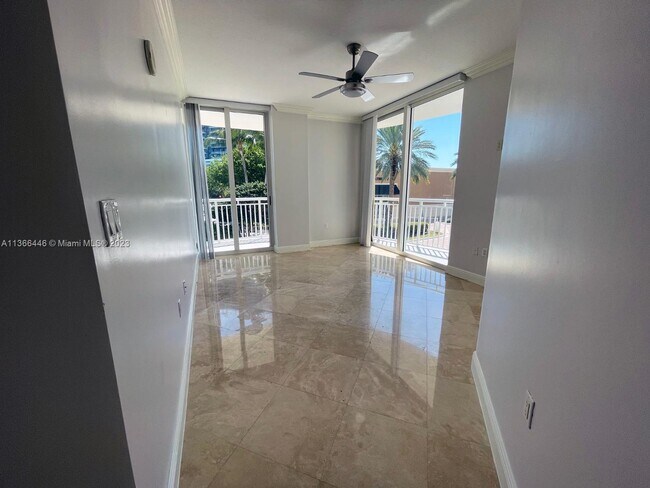 Building Photo - 1755 E Hallandale Beach Blvd