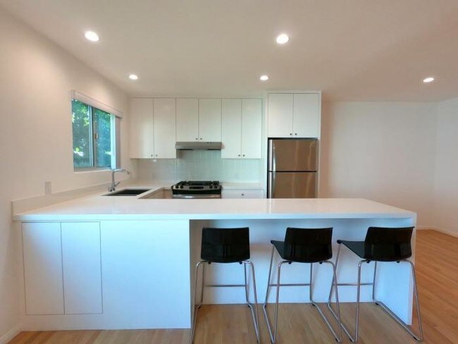 Foto del edificio - 2 bedroom in West Hollywood CA 90046