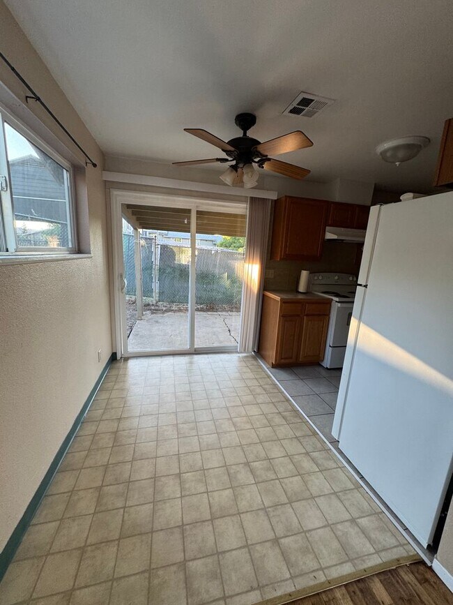Foto del edificio - Cozy 3 Bedroom Duplex