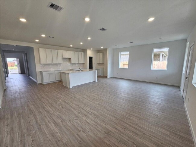 Building Photo - 16072 Tallis Dr