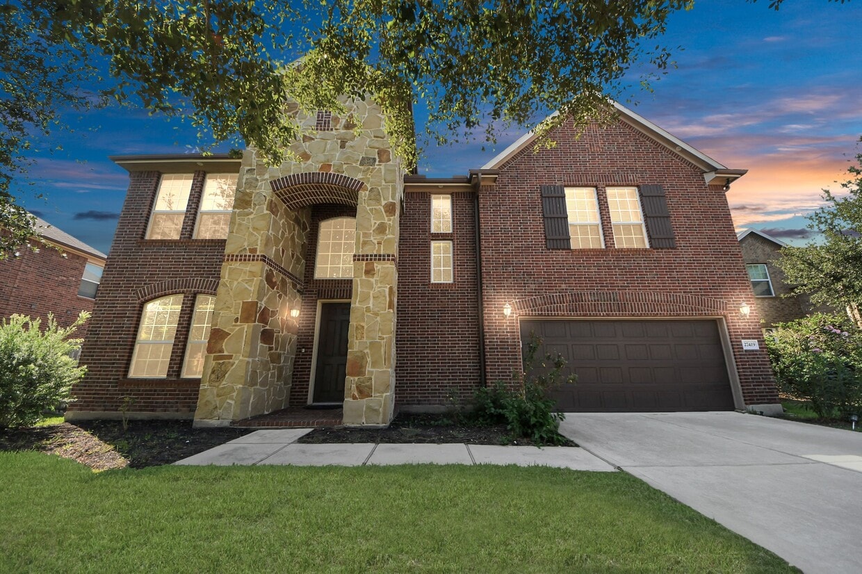 Primary Photo - 27419 Canyon Reach Dr