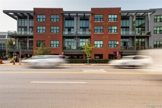 Building Photo - 111 N Main St