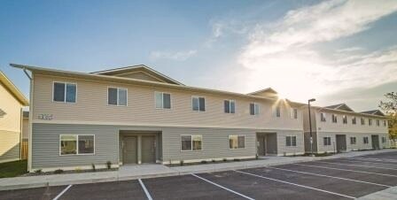 Foto principal - 419 1st Ave N