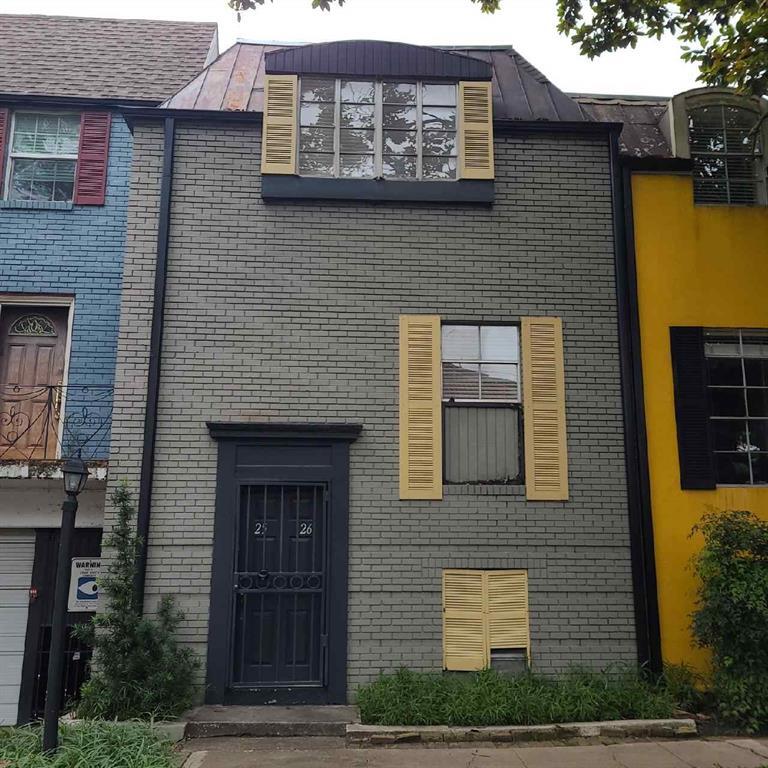 Primary Photo - 811 Lovett Blvd