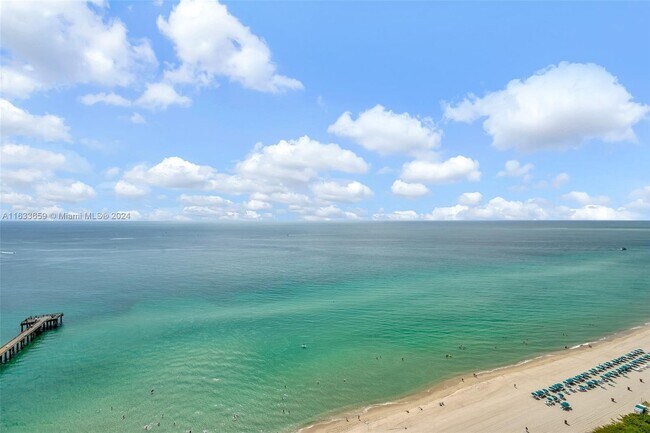 Foto del edificio - 16485 Collins Ave
