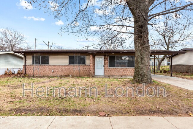 Building Photo - 1950 Thunderbird Ave