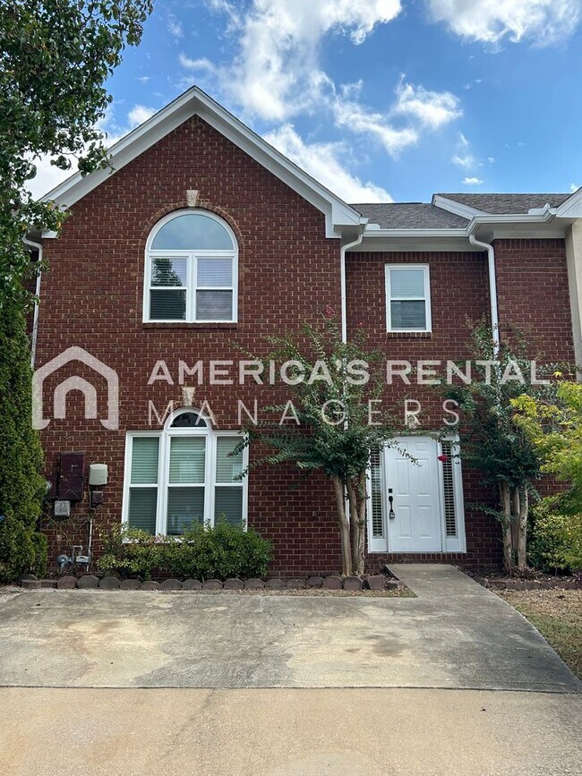 Building Photo - Sign a 13 month lease by 12/15/2025 and have JANAURY RENT FREE!!! - LAKE FRONT VIEWS!!! - Large W...
