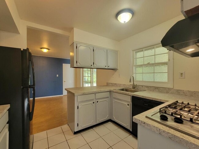 Building Photo - 12 Prests Mill Rd