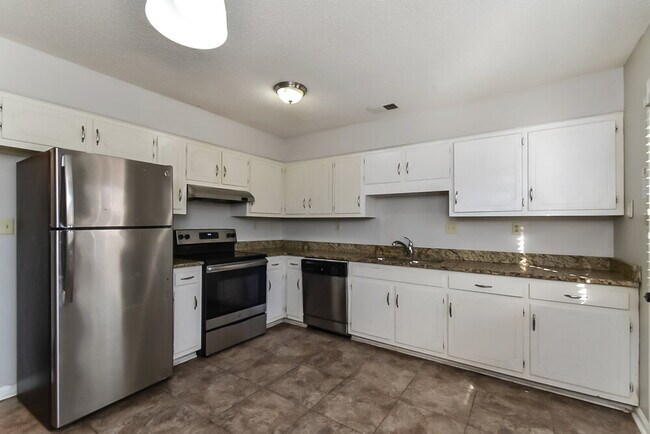 Building Photo - 3394 Leschallas Dr