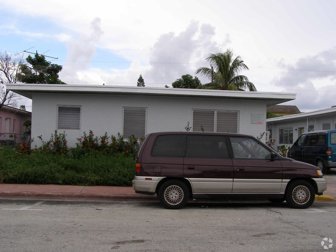 Foto del edificio - 805 81st St