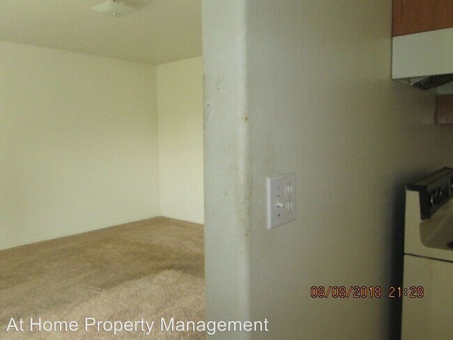 Building Photo - 2620 N Half Moon Dr