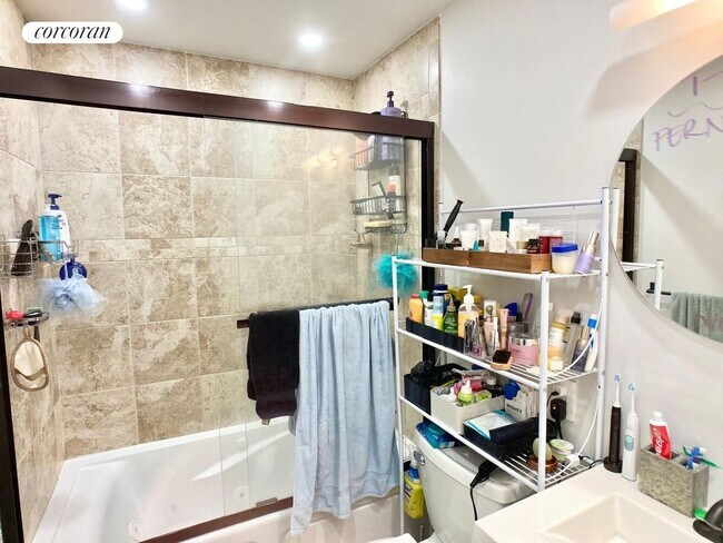 Foto del edificio - 1121 Lafayette Ave