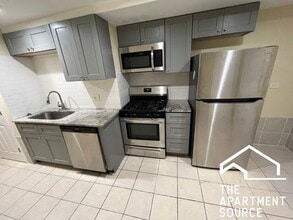 Building Photo - 2300 S Ridgeway Ave